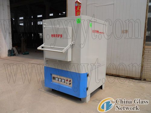 Glass annealing furnace